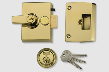 Nightlatch installation by Hammersmith master locksmith